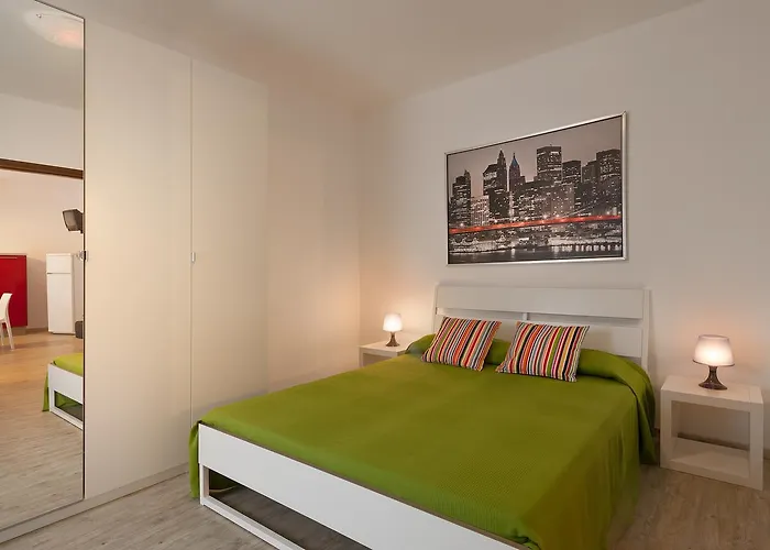 Eur Lejlighedshotel